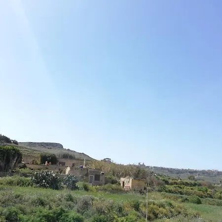 2 Bedroom With Country Views * Marsalforn